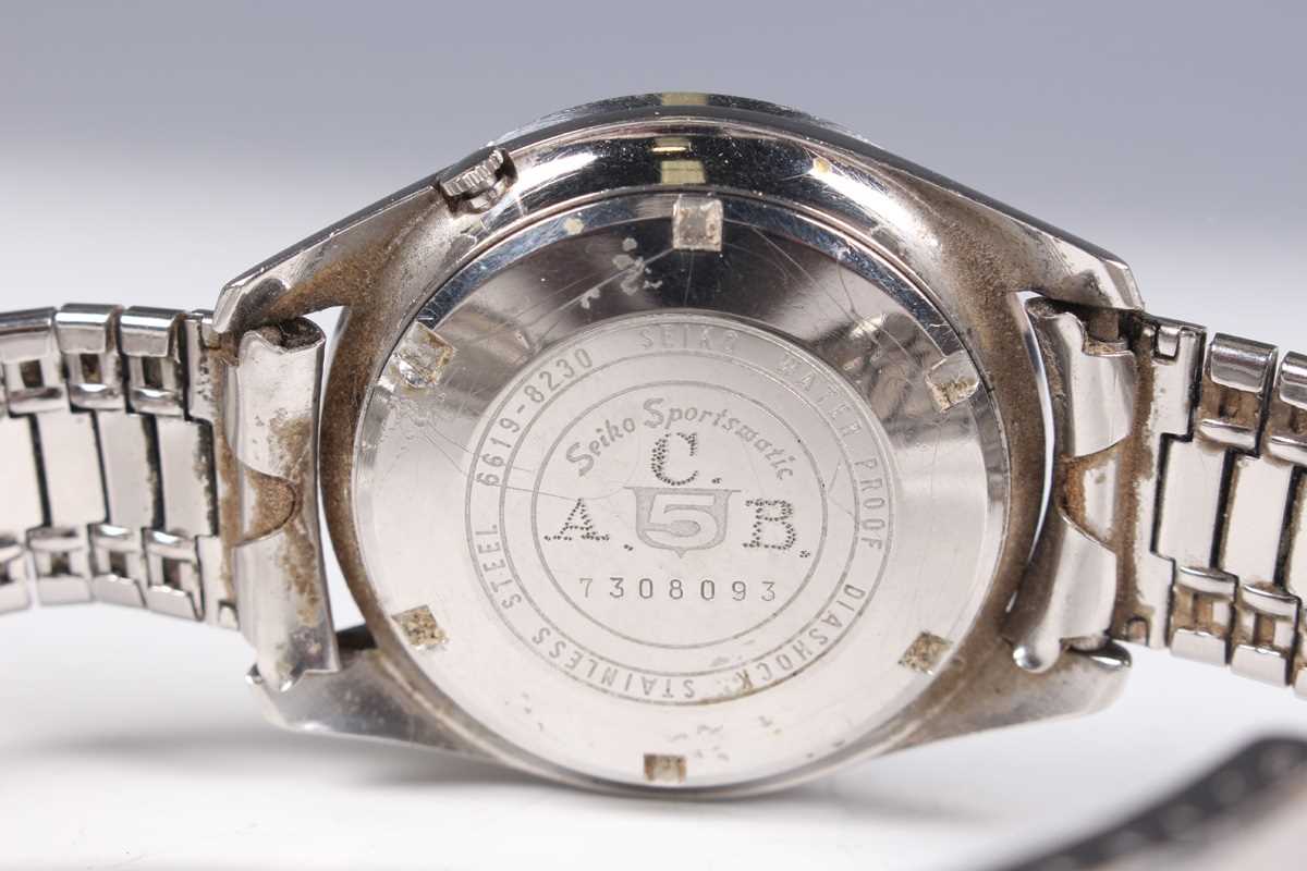 A Seiko Automatic Diashock steel cased gentleman's bracelet wristwatch, Ref 6619-8230, circa 1967, - Image 6 of 10