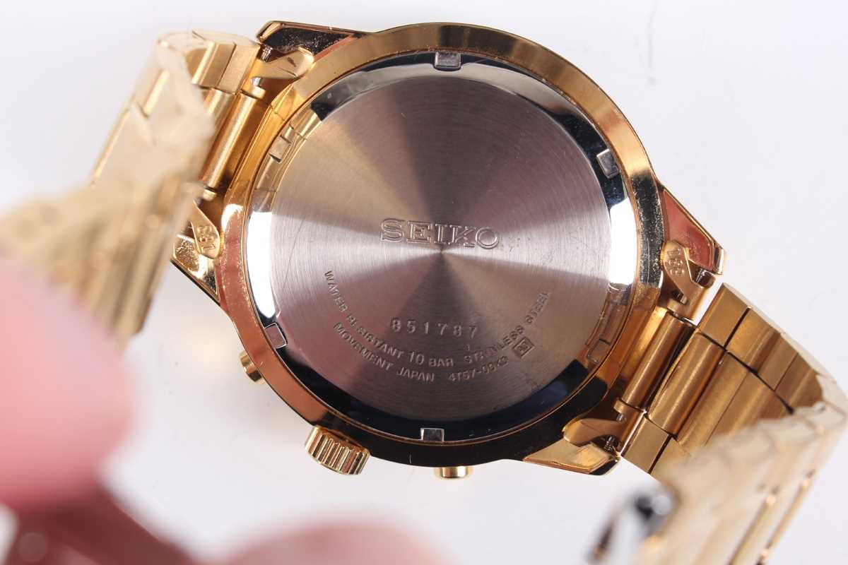 A Seiko Chronograph 100M gilt metal gentleman's bracelet wristwatch with quartz movement, the signed - Image 3 of 11