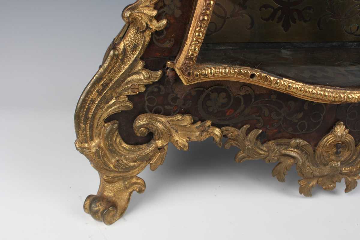 An 18th century French boulle cased bracket clock and bracket, the clock with eight day movement - Image 21 of 70