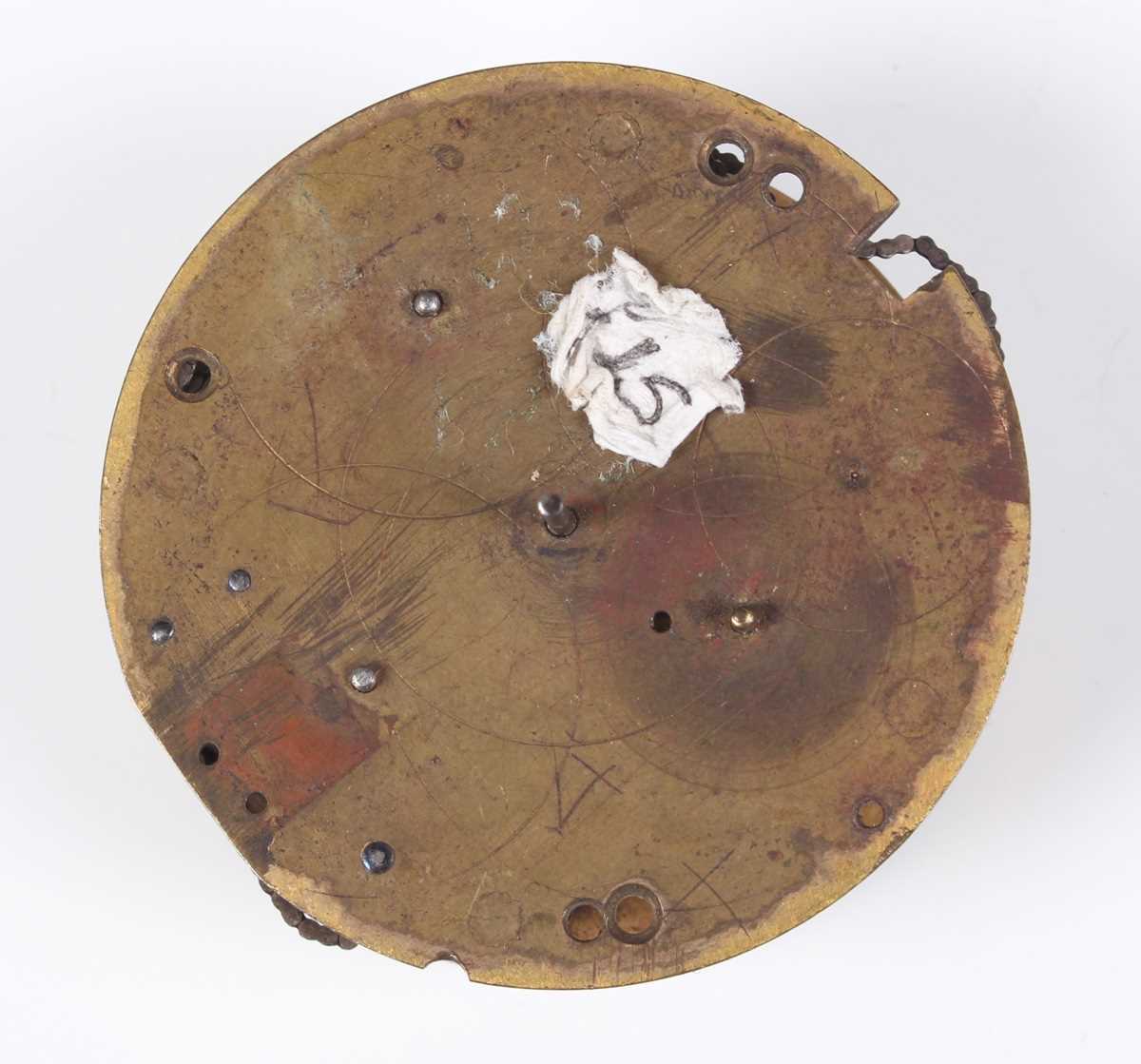 An early 18th century white enamelled pocket watch dial with black Roman hour numerals, outer Arabic - Bild 16 aus 24