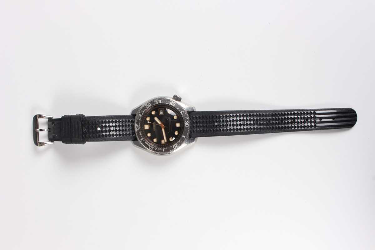 A Seiko Automatic 300M stainless steel cased gentleman's diver's wristwatch, Ref. 6215-7000, circa - Image 4 of 4