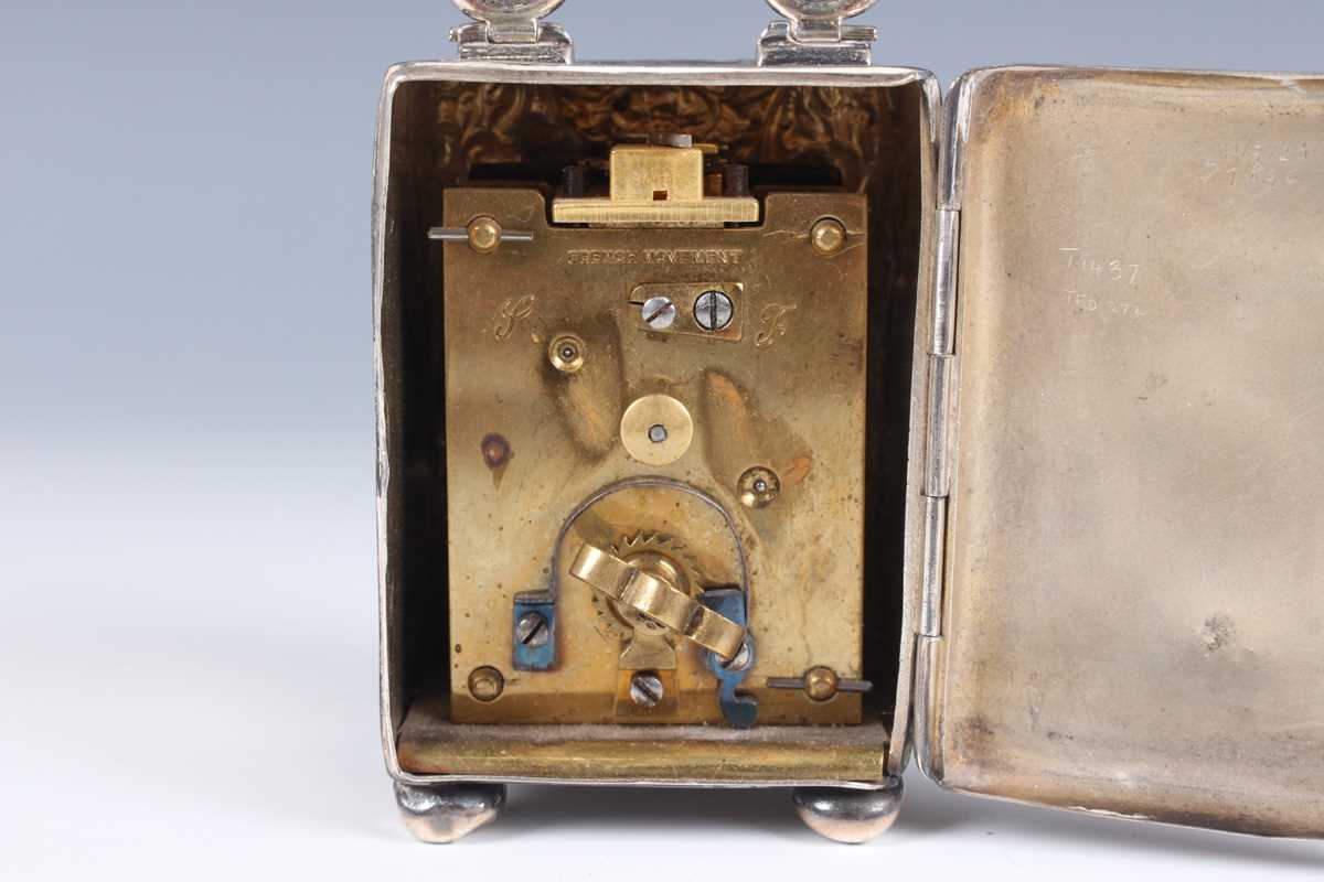 A late Victorian silver cased diminutive carriage timepiece, the unsigned French movement with - Bild 2 aus 8