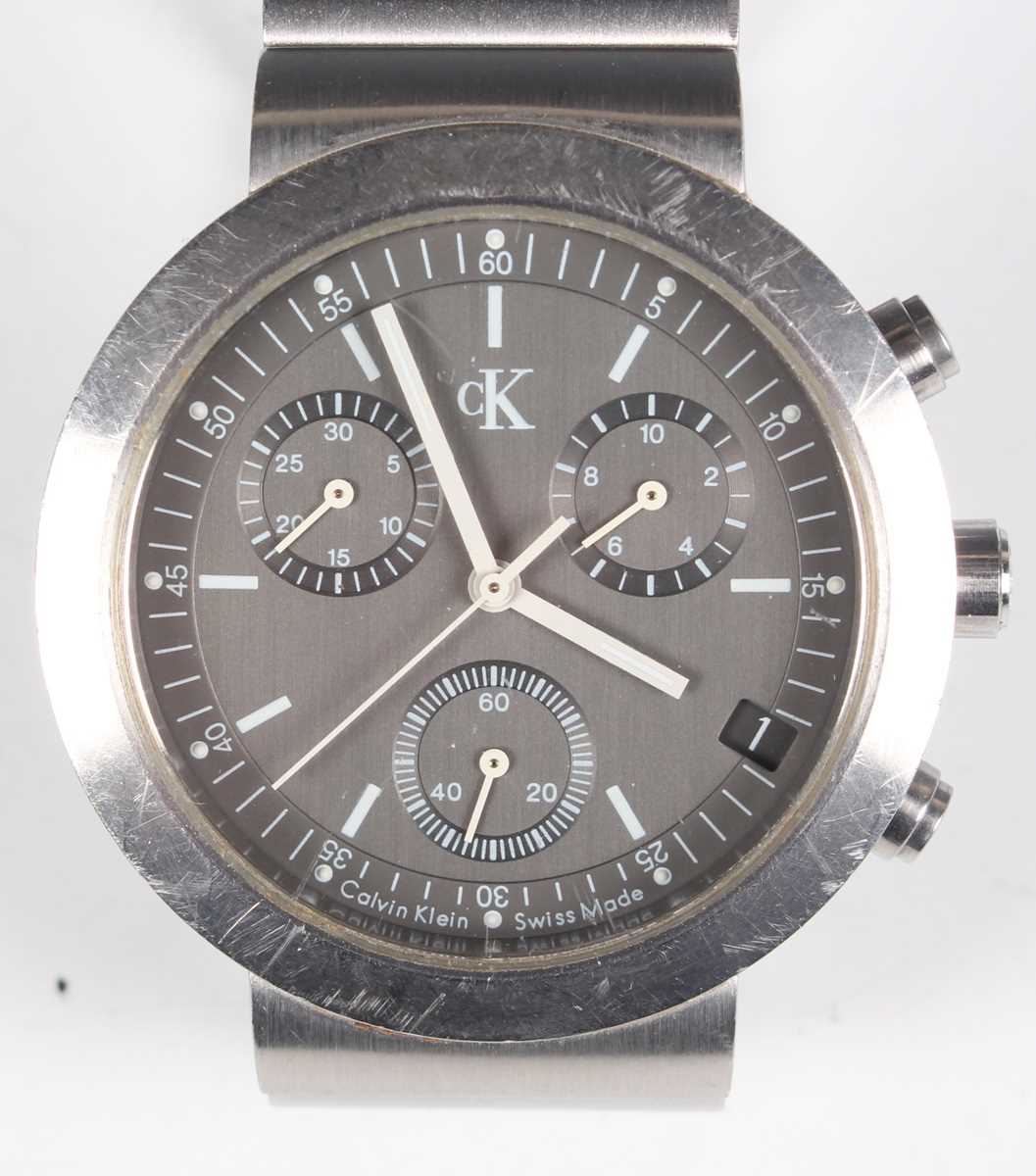 A Bulova Accutron steel lady's bracelet wristwatch with signed silvered dial, case diameter 2.6cm, - Bild 16 aus 23