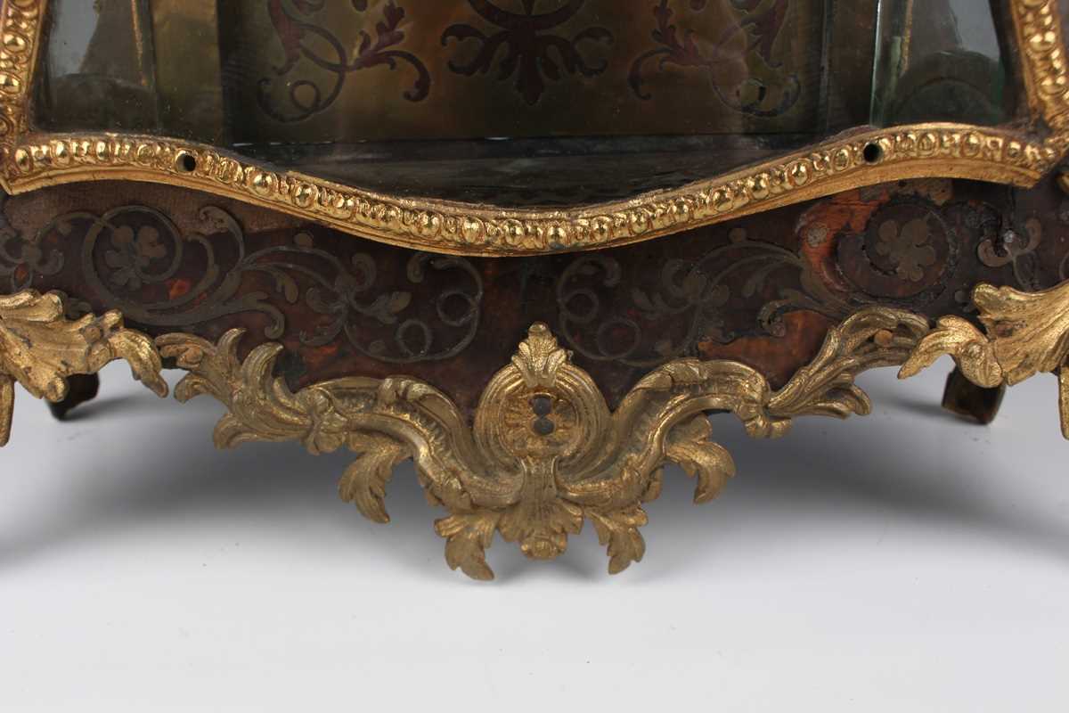 An 18th century French boulle cased bracket clock and bracket, the clock with eight day movement - Image 22 of 70