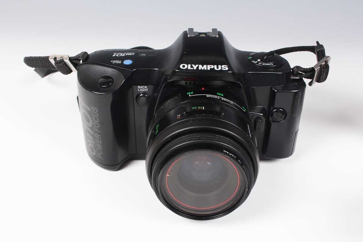 An Olympus OM101 Power Focus camera with Olympus 35-70mm 1:3.5-4.5 zoom lens, together with a - Image 2 of 9