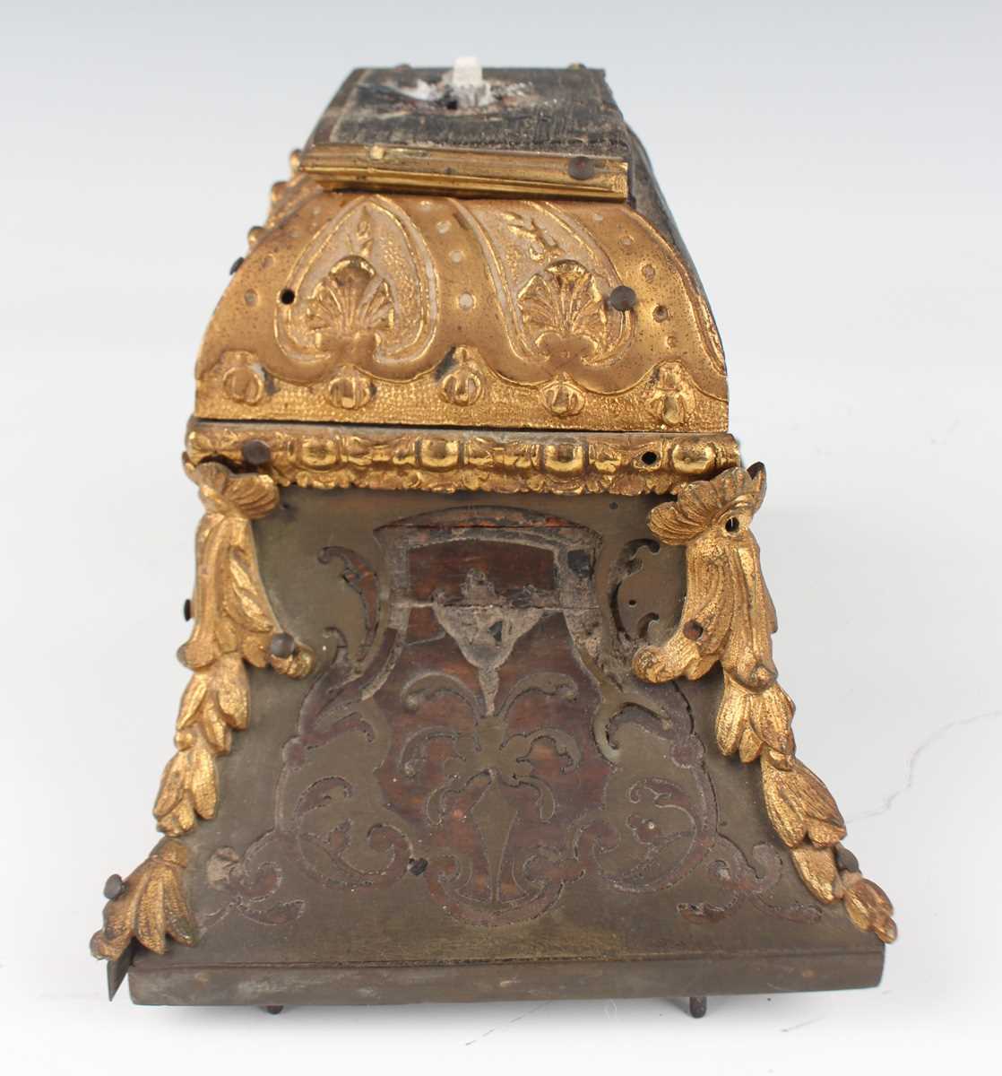 An 18th century French boulle cased bracket clock and bracket, the clock with eight day movement - Image 44 of 70