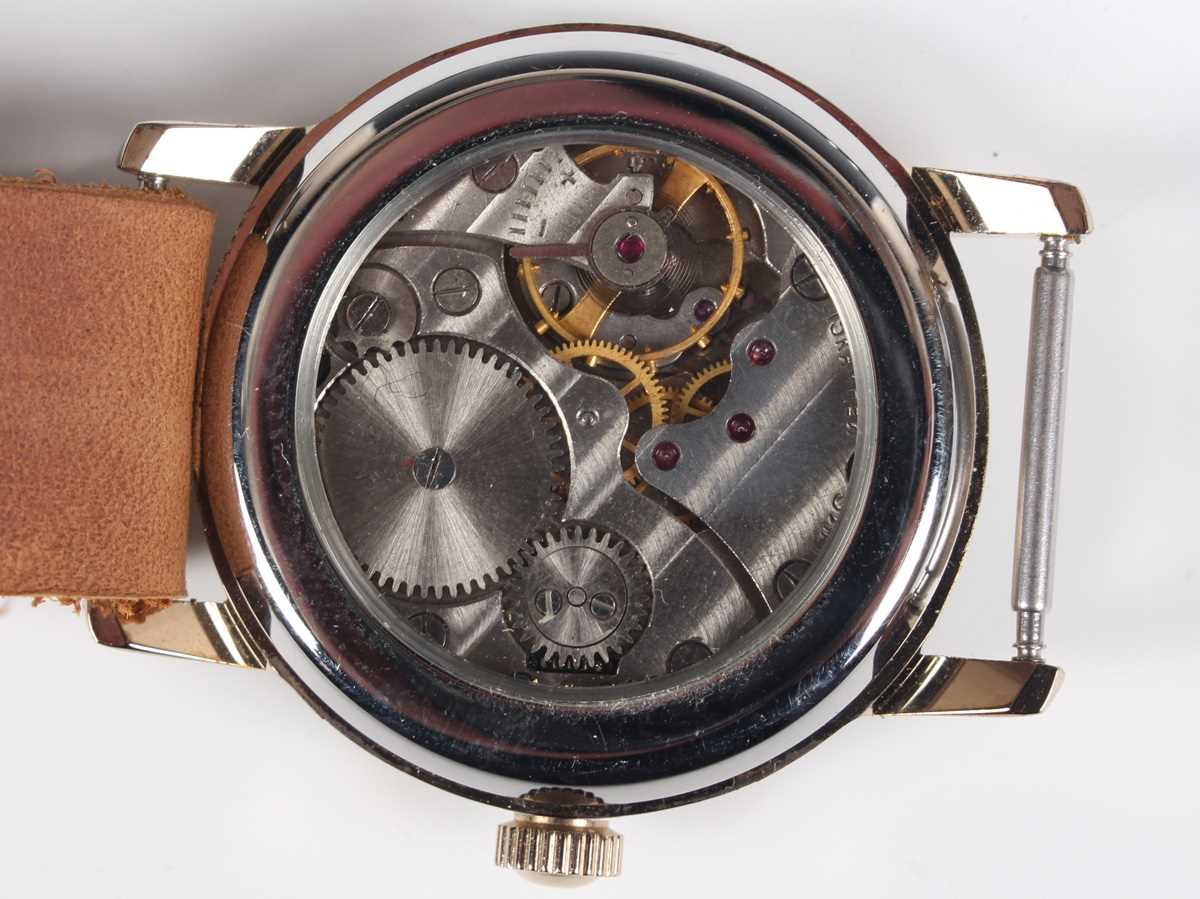 A Paketa Soviet Russian gentleman's wristwatch, the signed silvered dial decorated with a central - Bild 3 aus 10