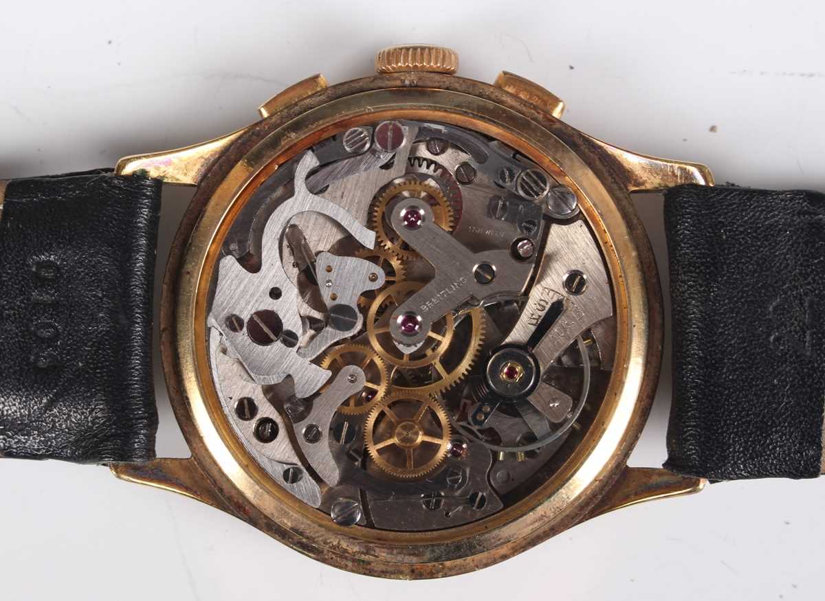 A Breitling Genève gilt metal fronted and steel backed gentleman's chronograph wristwatch, Ref. - Image 2 of 5