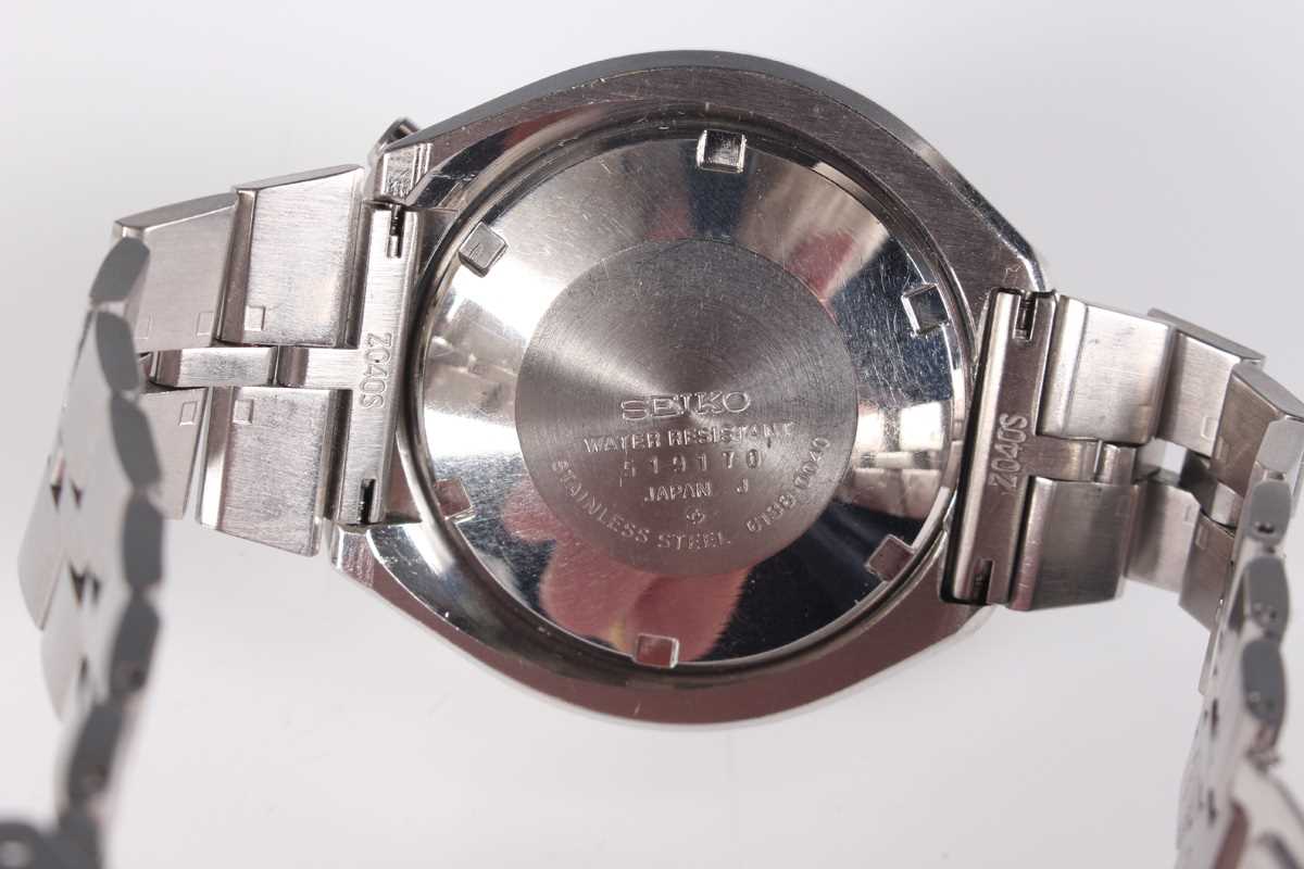 A Seiko 'Bullhead' Chronograph Automatic stainless steel gentleman's bracelet wristwatch, Ref 6138- - Image 4 of 7