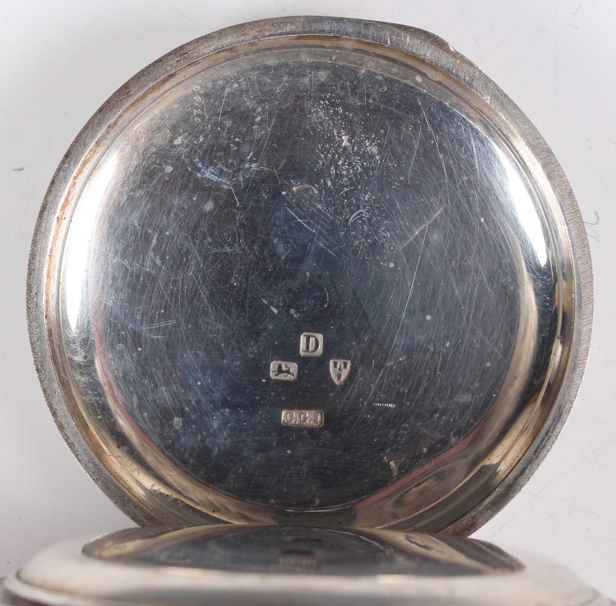 A late Victorian silver hunting cased keywind gentleman's pocket watch, the gilt three-quarter plate - Image 4 of 11