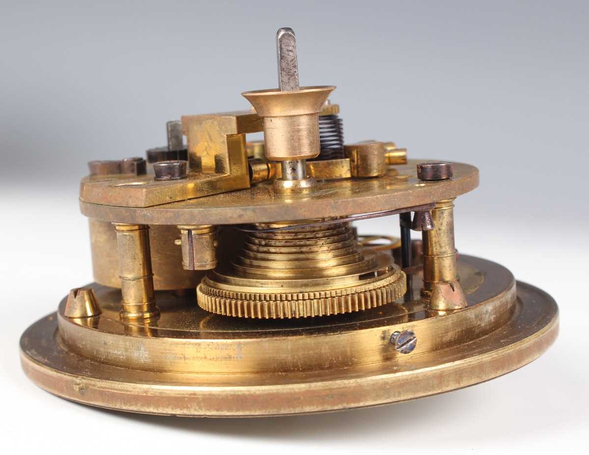 A late 19th/early 20th century marine chronometer, the two day chain fusee movement with maintaining - Bild 6 aus 17