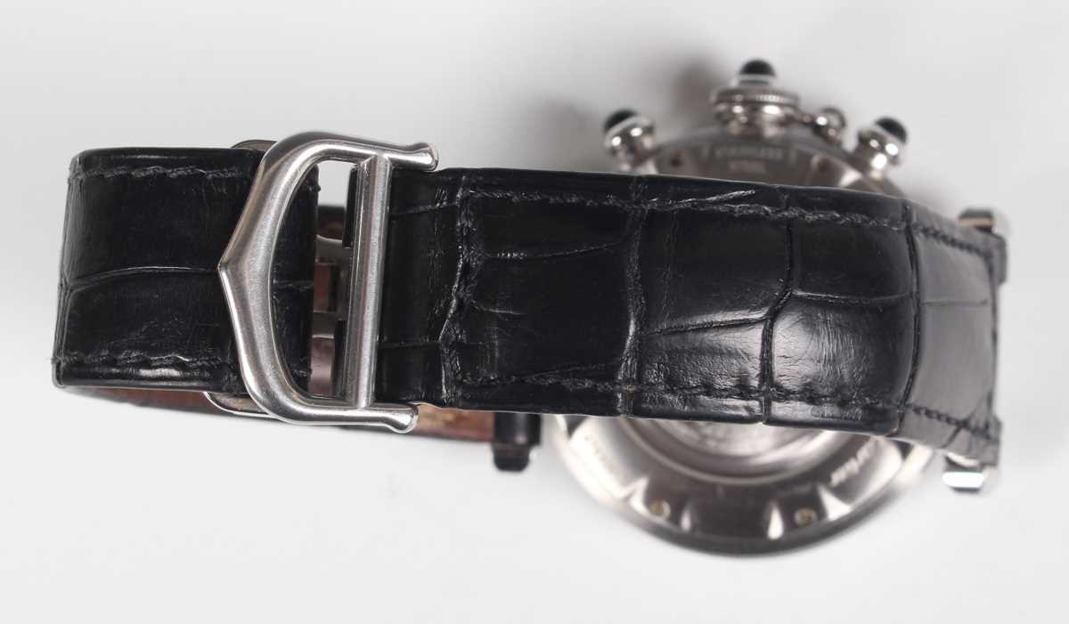 A Cartier Pasha automatic stainless steel cased gentleman's chronograph wristwatch, Ref. 2113, - Bild 5 aus 6
