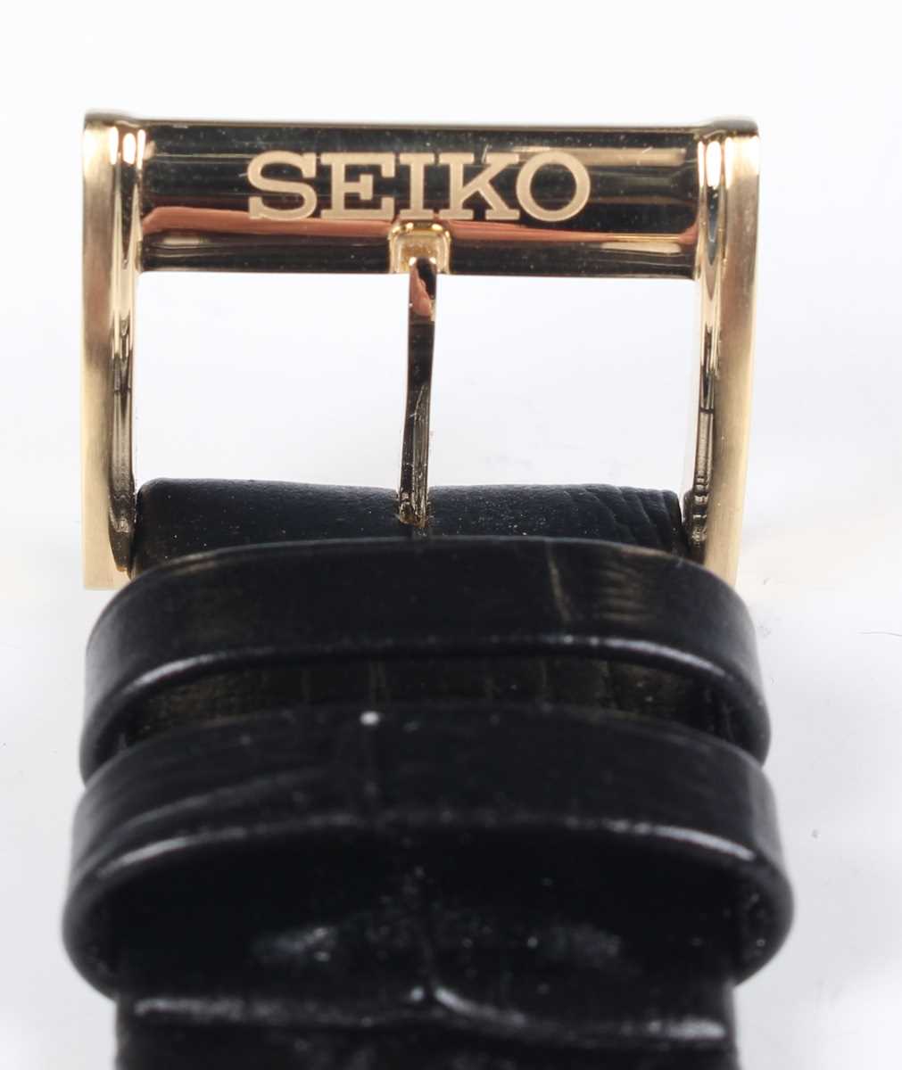 A Seiko Chronograph 100M gilt metal gentleman's bracelet wristwatch with quartz movement, the signed - Bild 10 aus 11