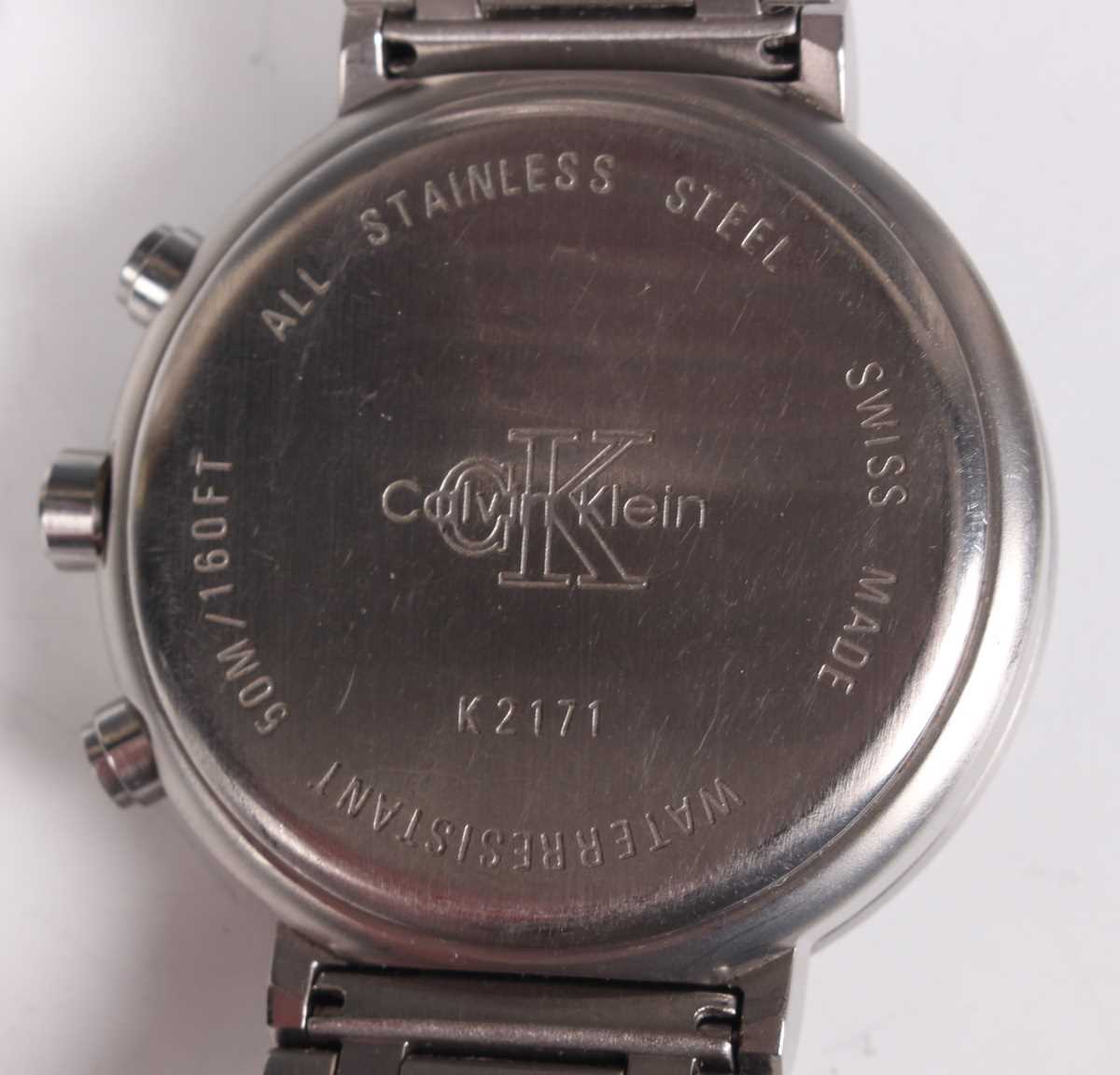 A Bulova Accutron steel lady's bracelet wristwatch with signed silvered dial, case diameter 2.6cm, - Image 17 of 23