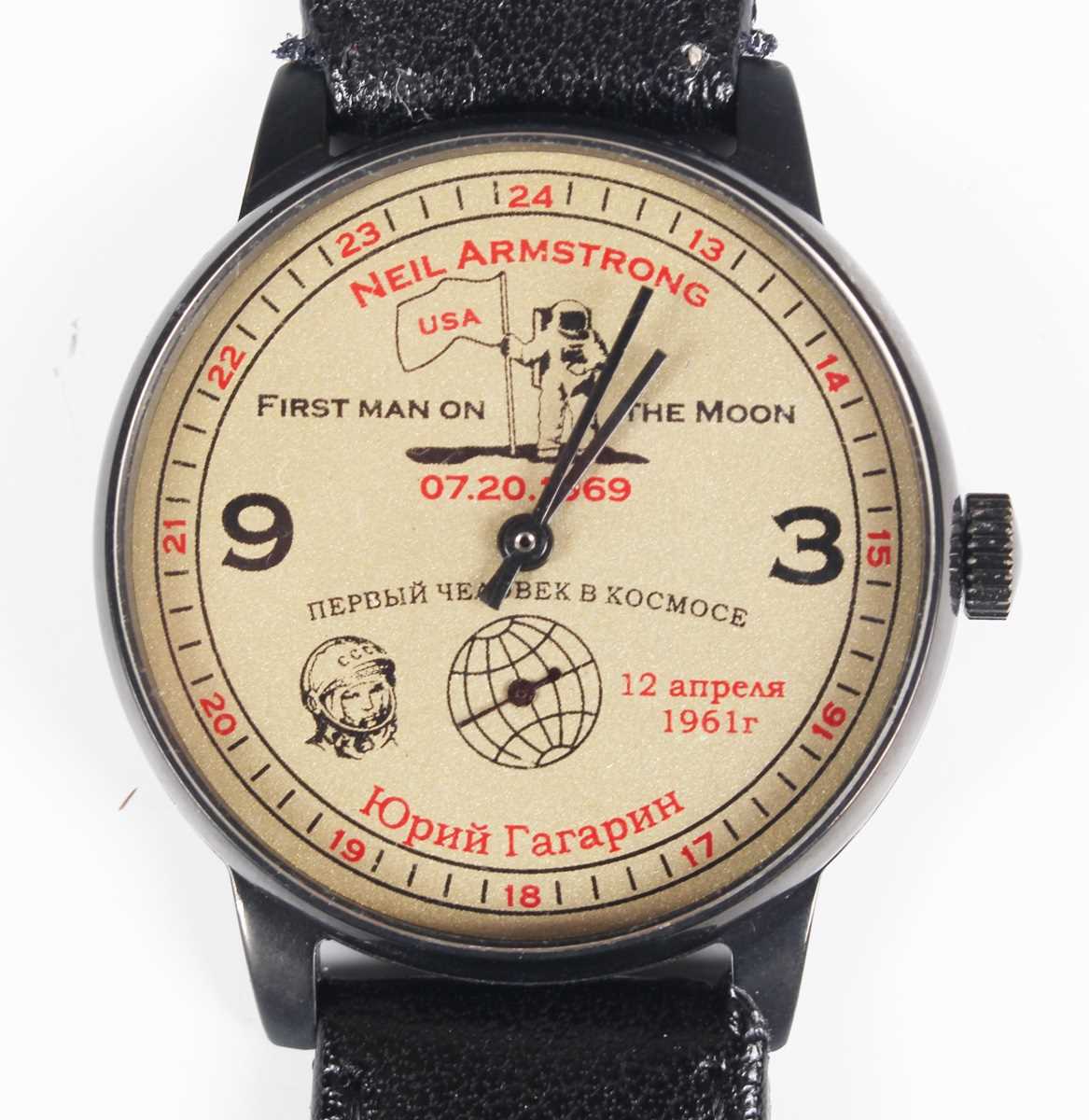 A Paketa Soviet Russian gentleman's wristwatch, the signed silvered dial decorated with a central - Image 5 of 10