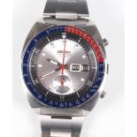 A Seiko Chronograph Automatic stainless steel gentleman's bracelet wristwatch, Ref. 6139-6002, circa