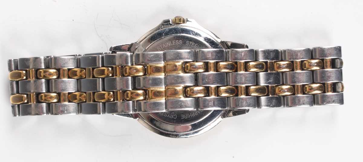 A Raymond Weil Tango steel and gilt gentleman's bracelet wristwatch with quartz movement, the signed - Bild 9 aus 13