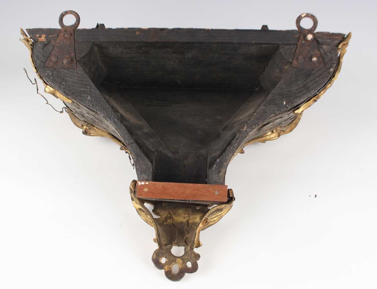 An 18th century French boulle cased bracket clock and bracket, the clock with eight day movement - Image 67 of 70