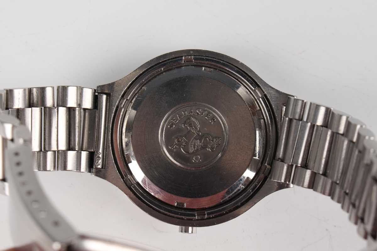 An Omega Electronic F300 Hz Seamaster Chronometer steel cased gentleman's bracelet wristwatch, circa - Image 4 of 7