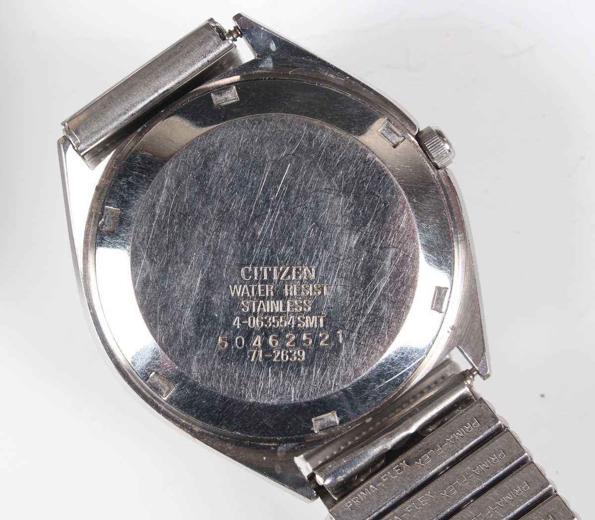 A Helvetia Automatic gilt metal fronted and steel backed square cased gentleman's wristwatch with - Image 3 of 16