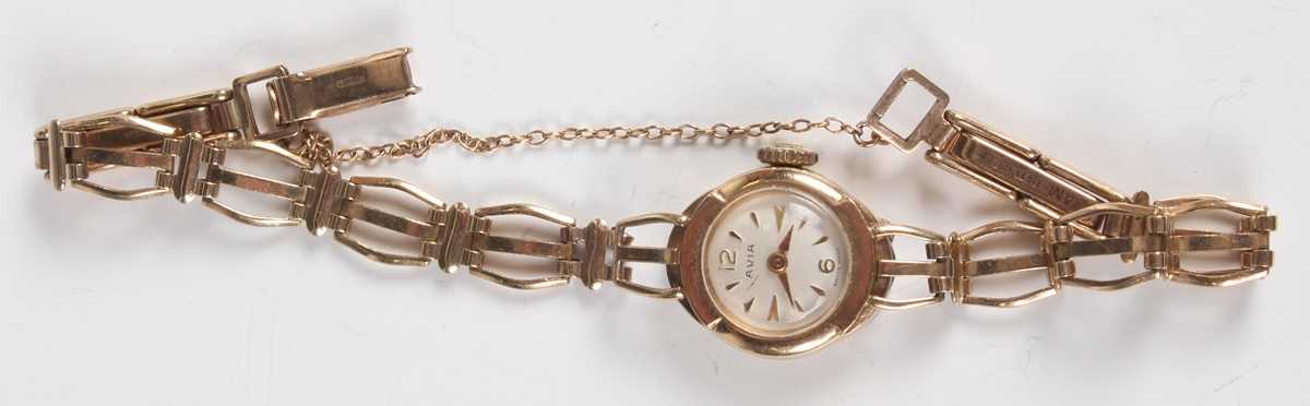 An Avia 9ct gold lady’s bracelet wristwatch, the signed circular silvered dial with gilt Arabic - Image 6 of 6