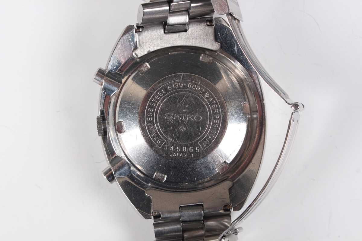 A Seiko 'Pogue' Chronograph Automatic stainless steel gentleman's bracelet wristwatch. Ref. 6139- - Bild 4 aus 6