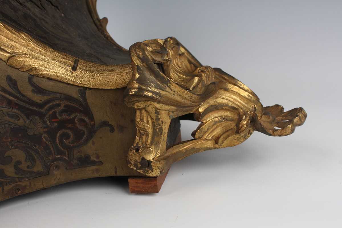 An 18th century French boulle cased bracket clock and bracket, the clock with eight day movement - Bild 61 aus 70