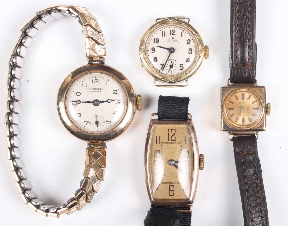 A Stowa gold circular cased lady’s wristwatch, detailed ‘0,585’, weight 8.9g, case diameter 2.1cm,