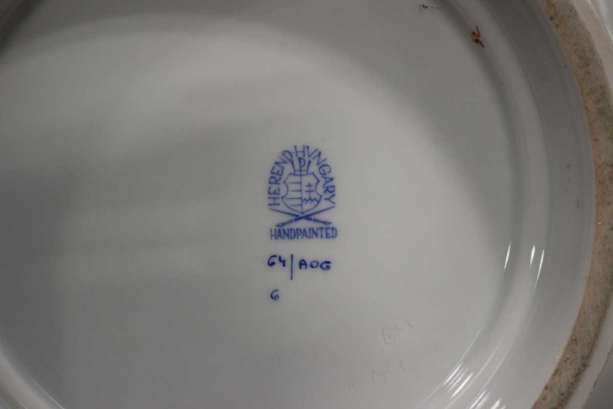 A Herend porcelain Chinese Bouquet Rust/Apponyi Orange circular tureen and cover, the handles with - Image 3 of 3