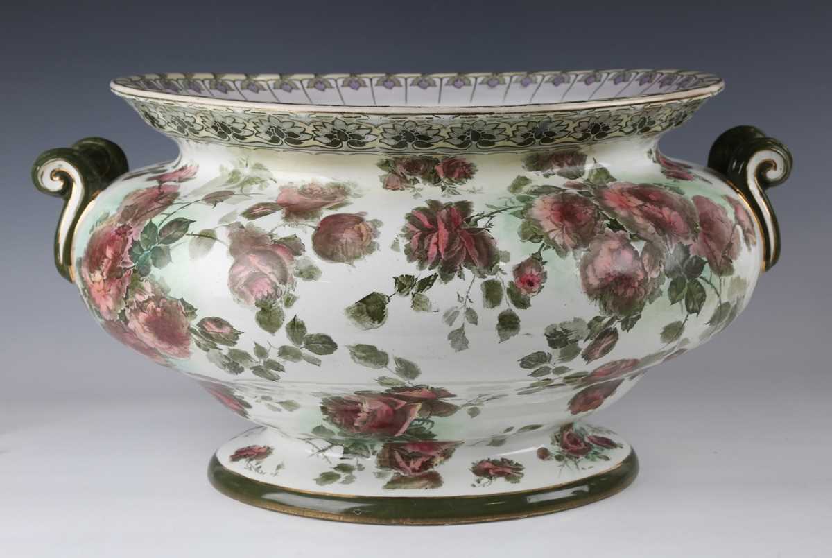 A large Royal Doulton 'Pure Milk' two-handled oval footed bowl, early 20th century, printed and - Bild 4 aus 7