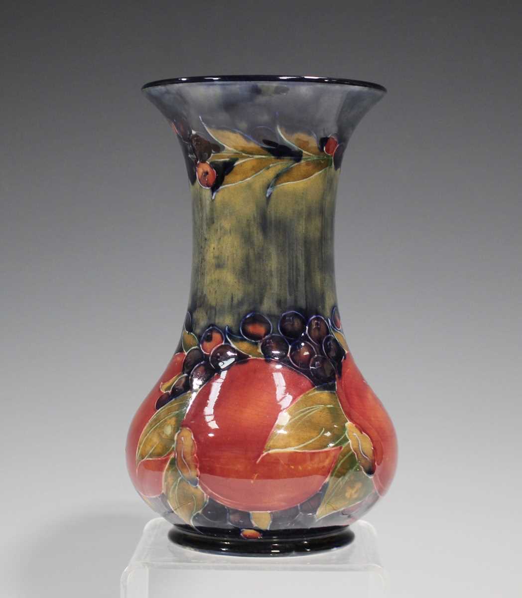 A Moorcroft Pomegranate pattern vase, circa 1920, impressed Cobridge factory mark to base with green - Image 3 of 5