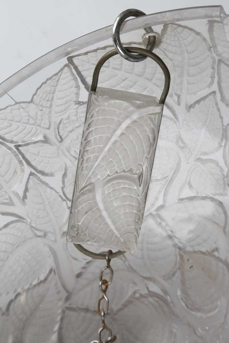 An Art Deco Lalique frosted and clear glass Charmes pattern plafonnier, designed 1924, moulded - Image 4 of 6
