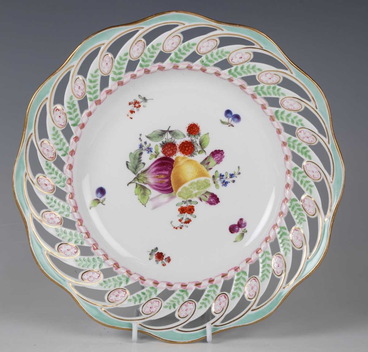 Six assorted Continental porcelain plates, 19th and 20th century, comprising Meissen and KPM - Image 2 of 16