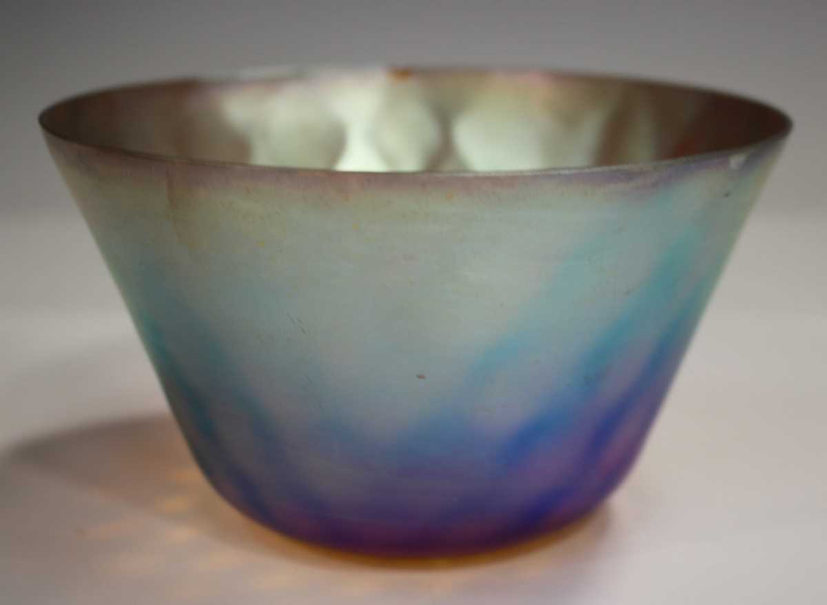 A set of ten WMF Myra-Kristall iridescent glass circular bowls, circa 1930, of gently flared from - Image 9 of 12
