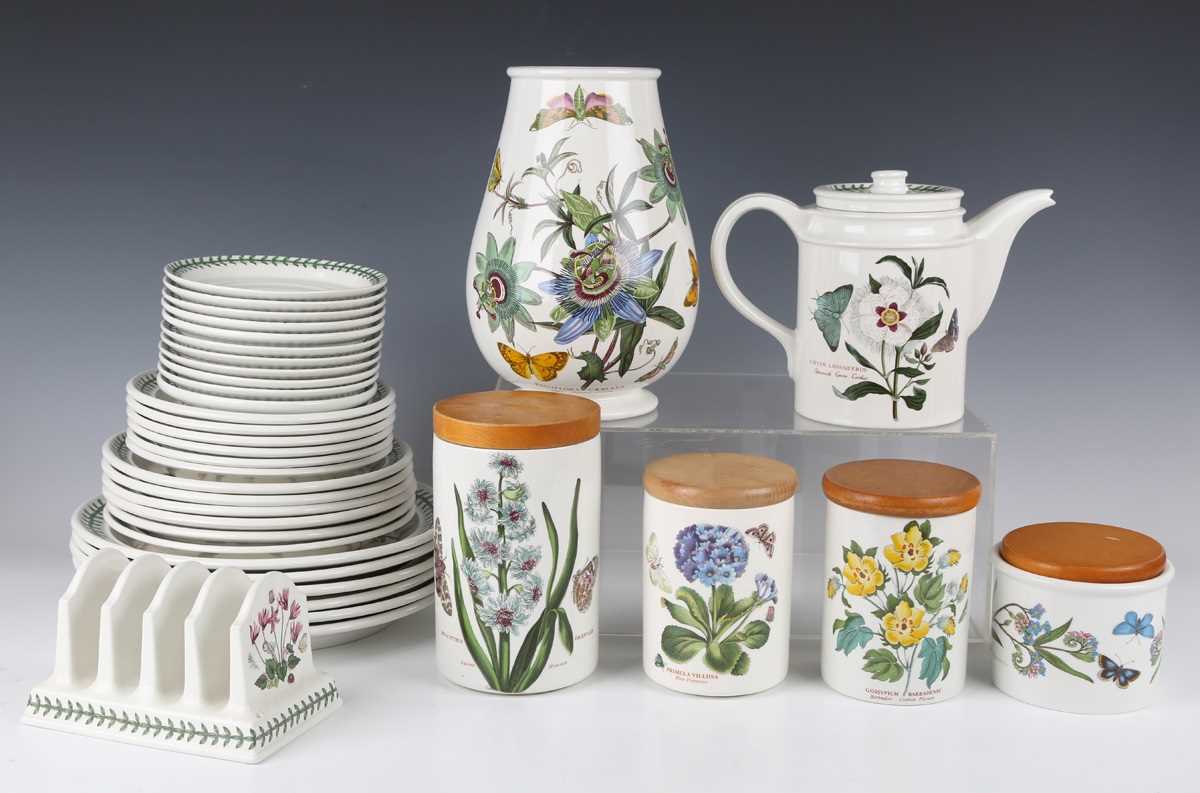 A large group of Portmeirion Botanic Garden pattern tablewares, including six dinner, dessert and