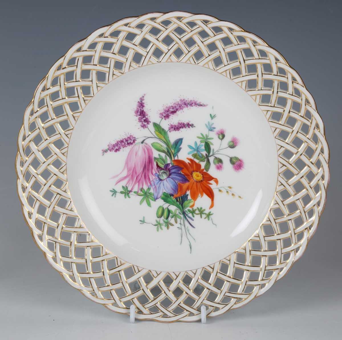 Six assorted Continental porcelain plates, 19th and 20th century, comprising Meissen and KPM - Image 6 of 16