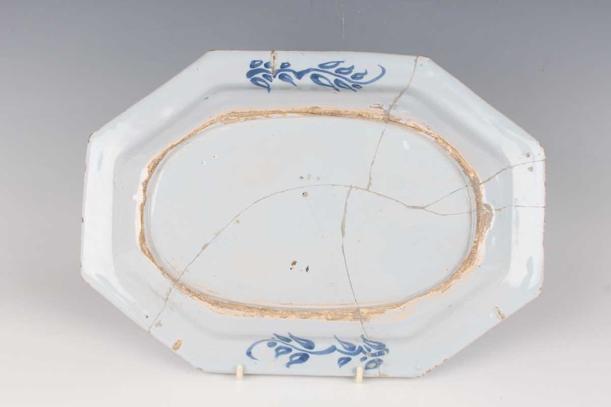 A delft octagonal plate and matching dish, Liverpool or Dublin, circa 1770, painted in blue with - Image 18 of 23