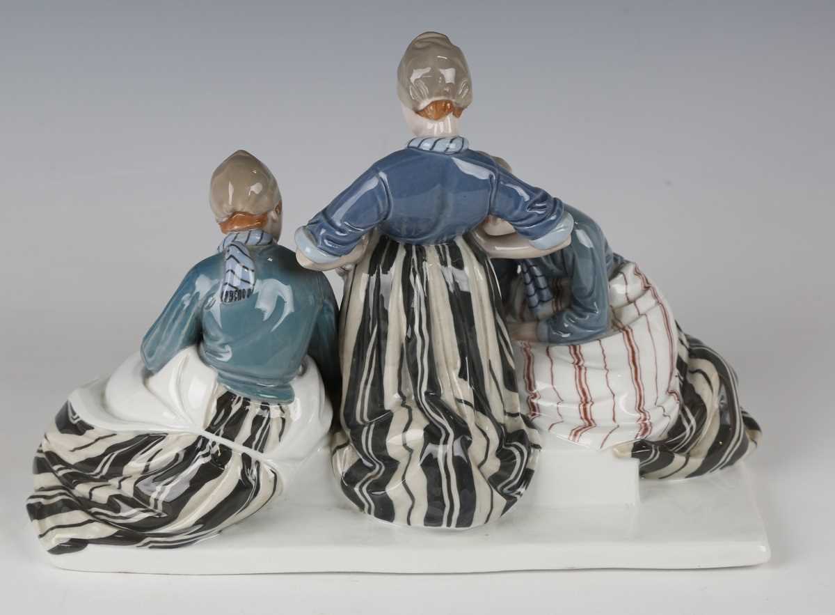 A large Meissen porcelain figure group Three Dutch Girls (Drei Hollandische Madchen), circa 1910, - Image 2 of 4