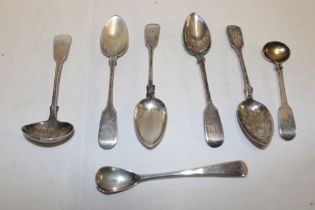 Four early Victorian silver fiddle pattern tea spoons,