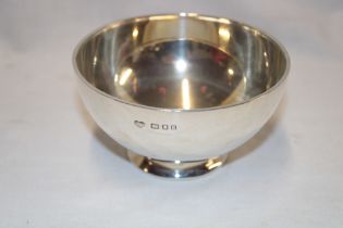 A George VI silver circular pedestal sugar bowl,