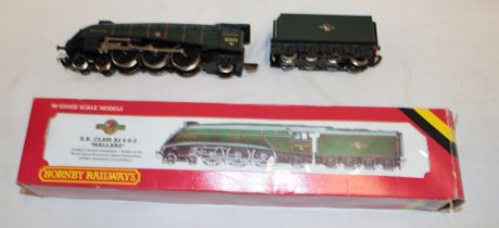 Hornby OO gauge - BR Class A4 4-6-2 "Mallard" locomotive and tender,