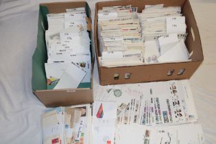 A large selection of over 1100 various first day covers 1967 - 2007 and 90 GB postal covers etc.