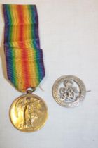 A First War victory medal awarded to (No. 25855) Pte. G.