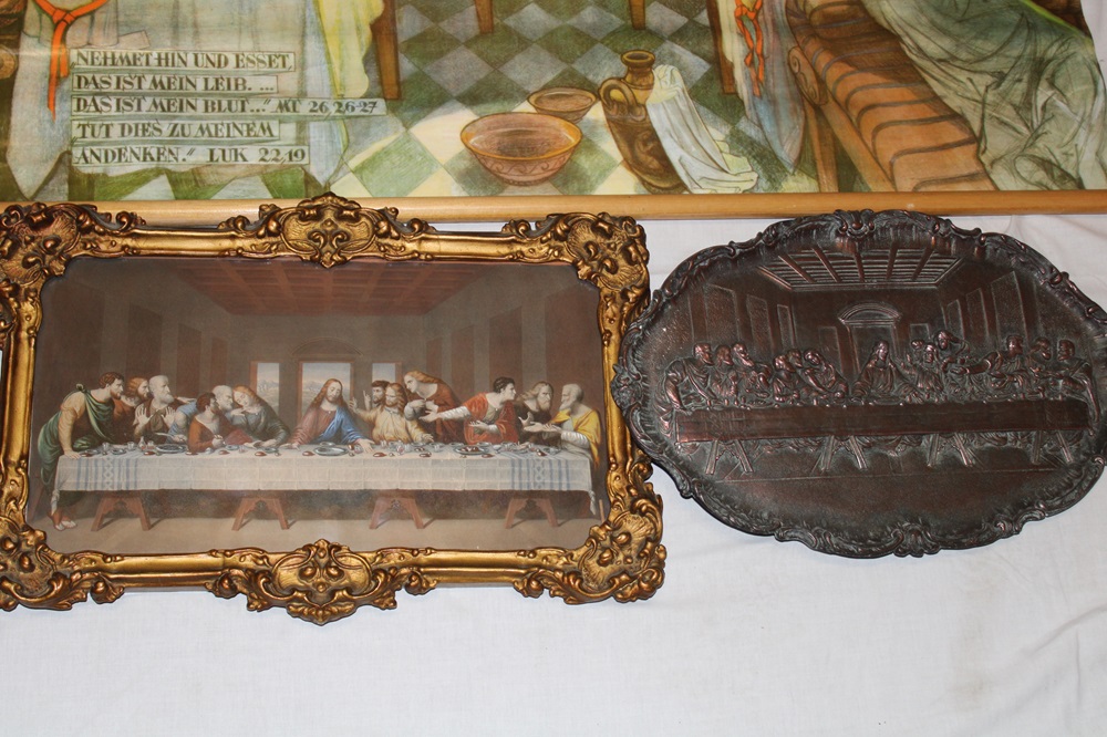 An old coloured engraving depicting the Last Supper in ornate gilt frame, 13" x 19", - Image 2 of 2