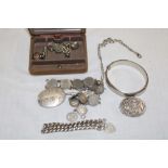 A selection of various silver and other jewellery including heavy silver chainlink bracelet,