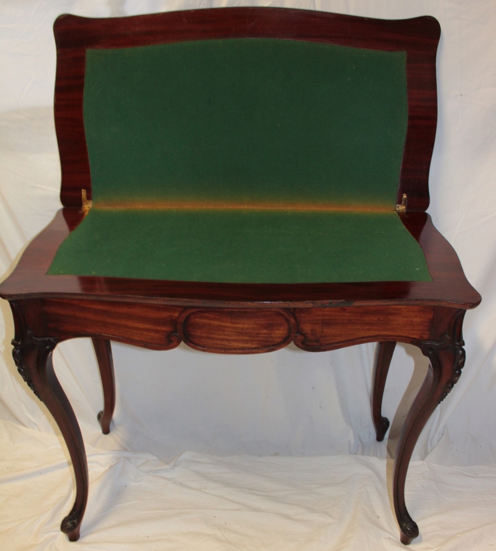 A late Victorian/Edwardian mahogany rectangular turn-over-top card table with baize lined playing - Image 2 of 2