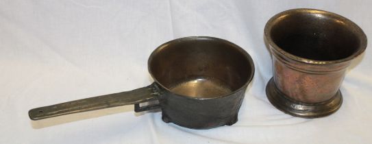 An 18th century bronze saucepan with tapered handle and an early bronze circular mortar (2)