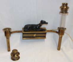 A good quality Art Deco-style brass two branch wall light with raised black slate dog centre 16"
