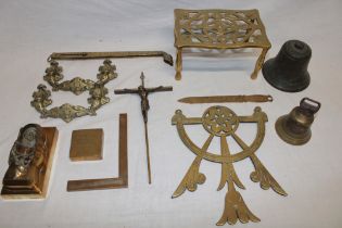 Various brass collectables including early brass dairy bell by R. A. Lister & Co.