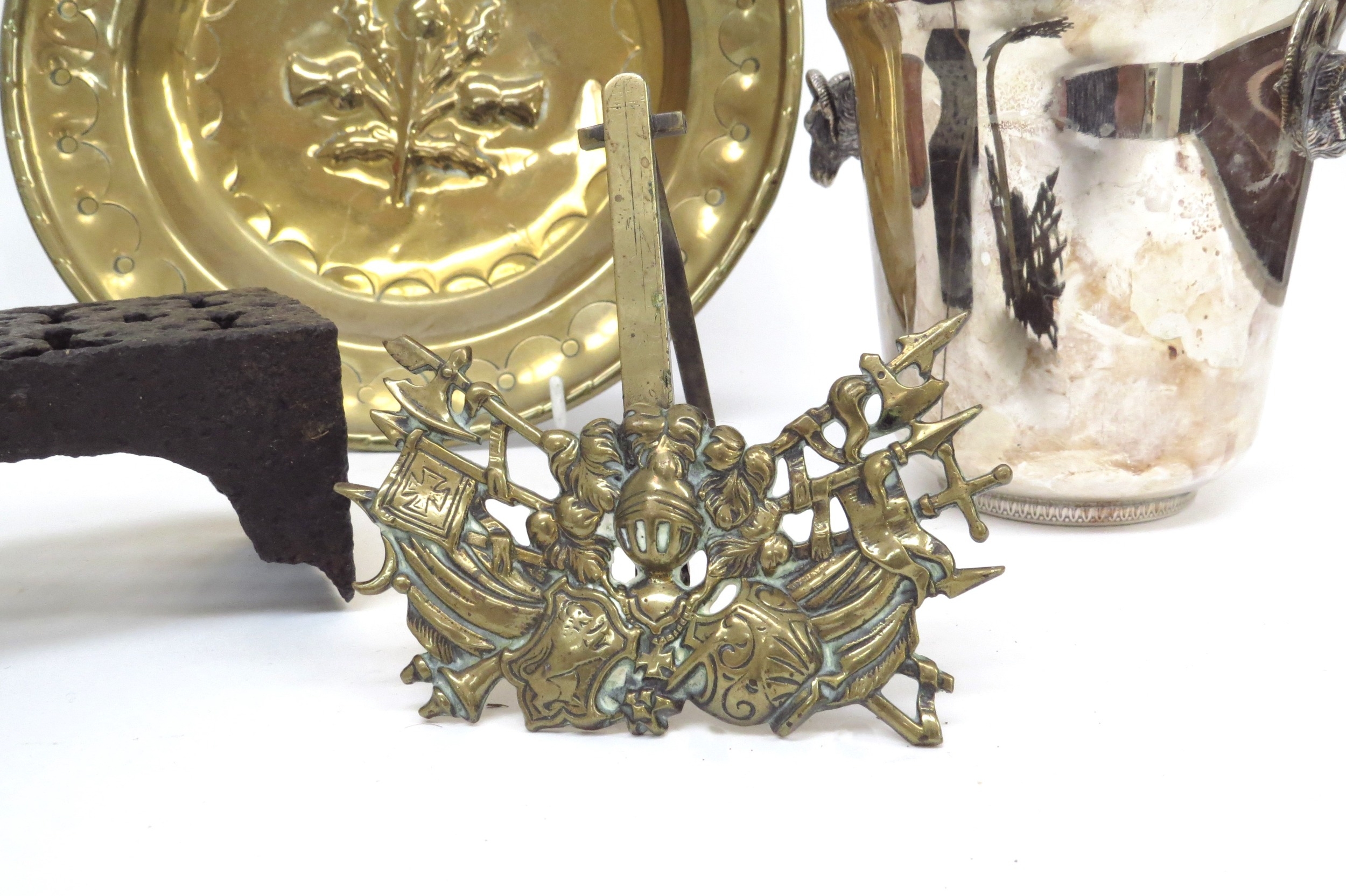 A brass dish with central embossed thistle, pint vessel armorial stand, 19th Century cast iron grate - Image 2 of 5